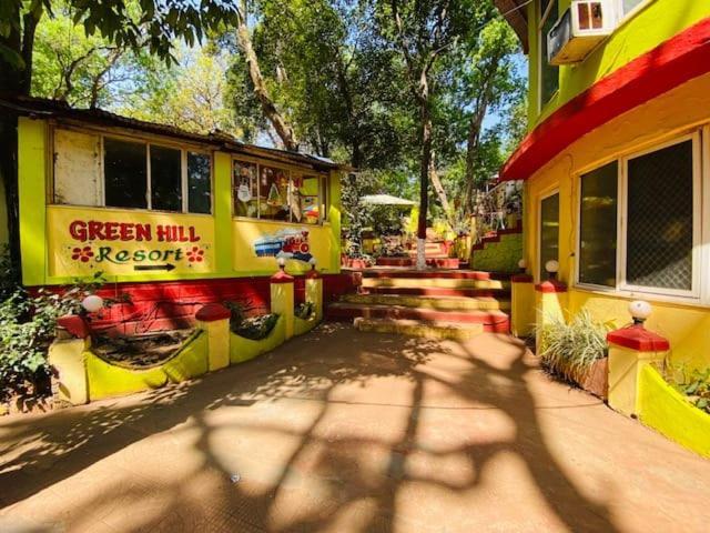 New Green Hill Matheran Bagian luar foto